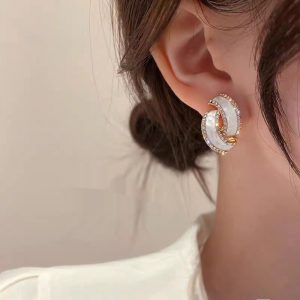 Fashion Personality New Black Drip Screw Ear Clip