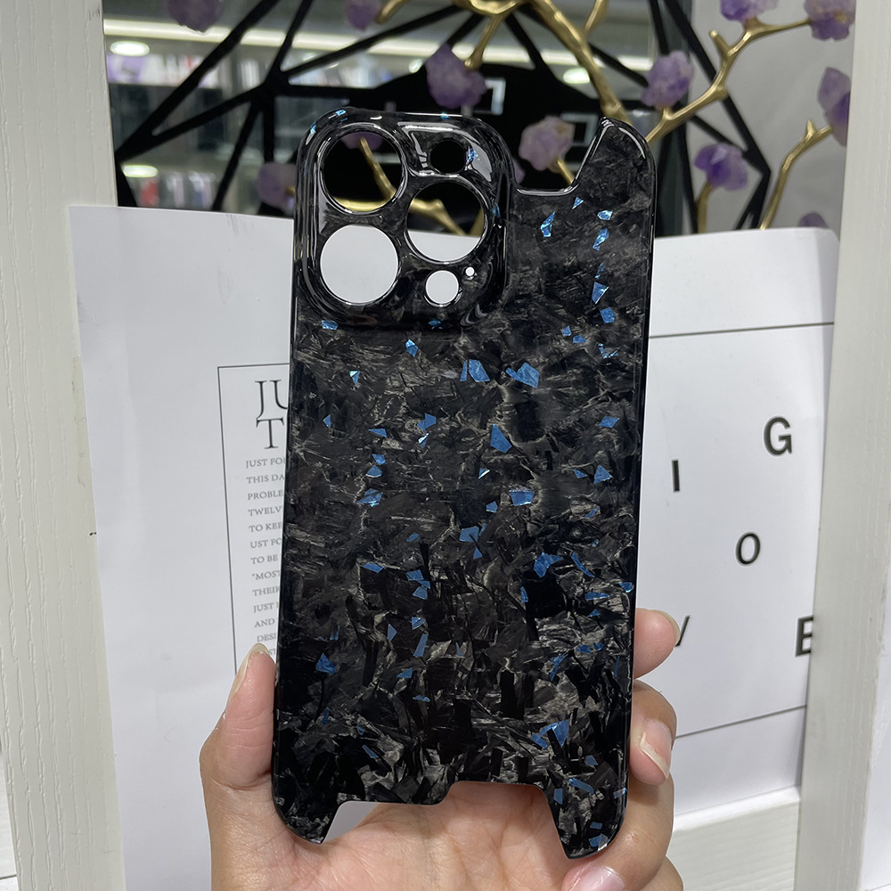 Forged Pattern Carbon Fiber Phone Shell - Image 8