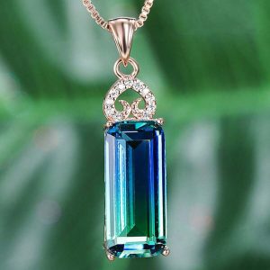 Light Extravagant Love Heart Diamond Square Pendant Necklace